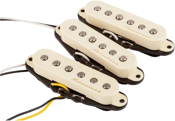 Fender Vintage Noiseless™ Strat Pickup Set - Aged White